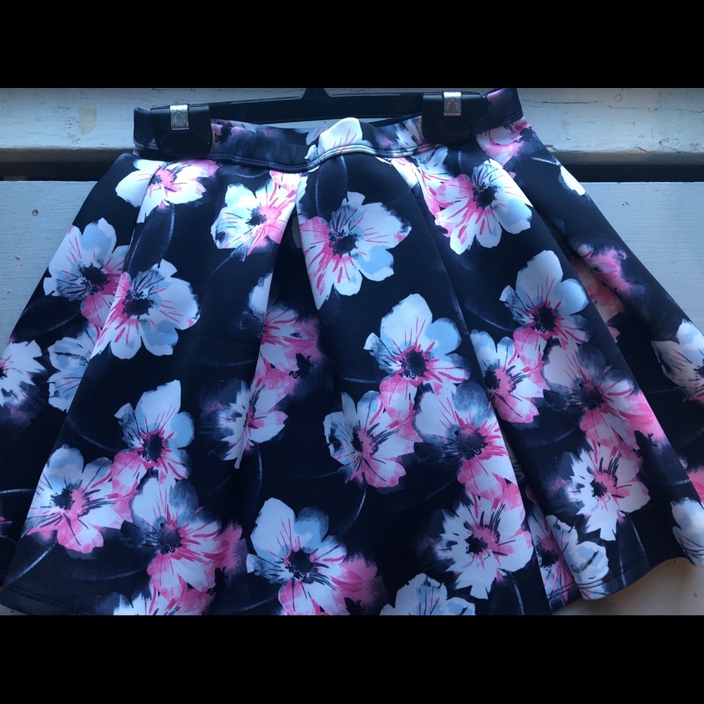 Girls floral skirt